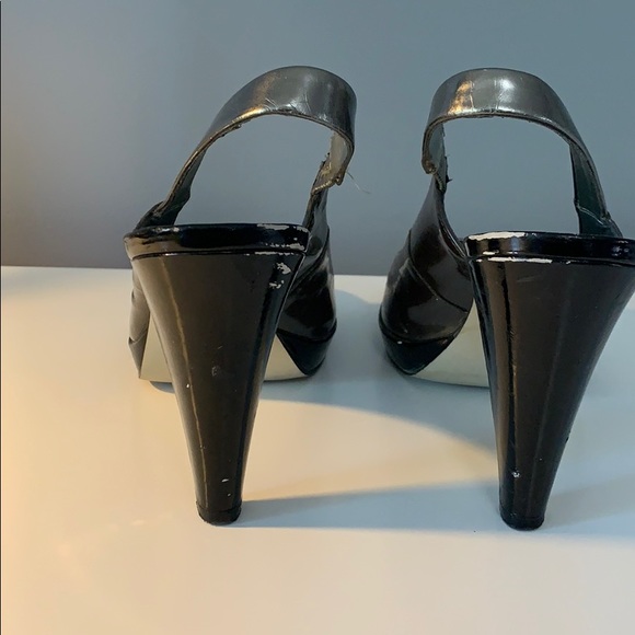 🌚 AK Anne Klein Grey Open-Toe Patent heels - Picture 4 of 6